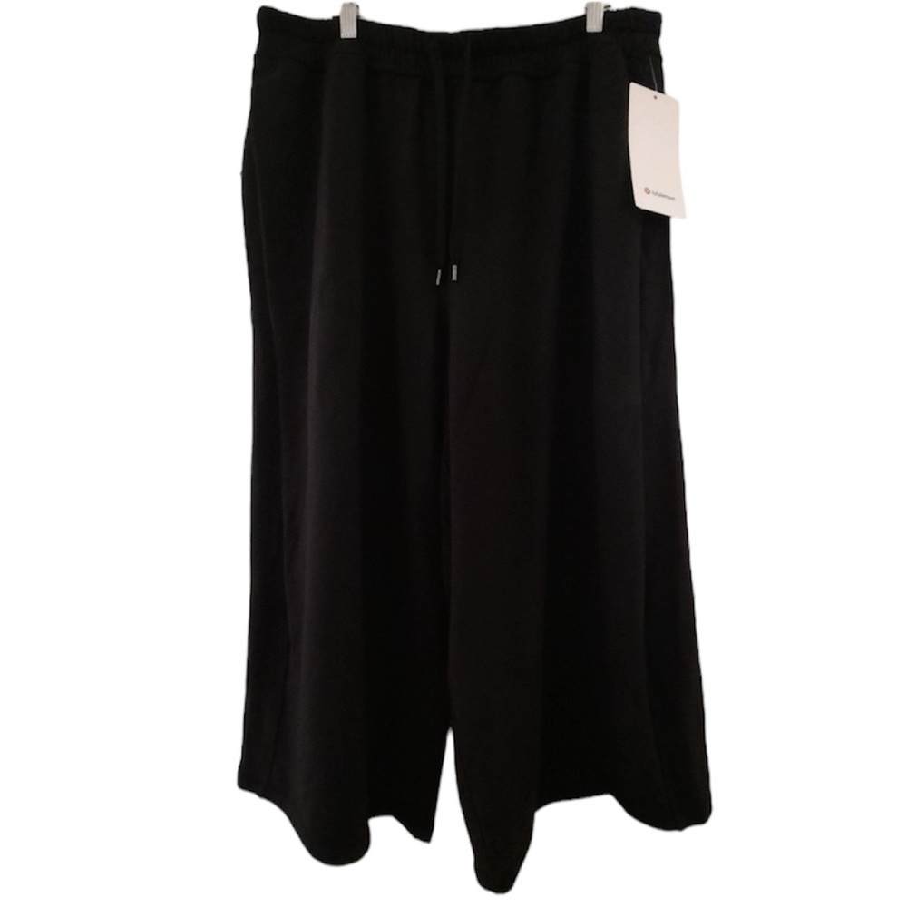 Lululemon Dream Om High Rise Black Crop Pant Sz 12